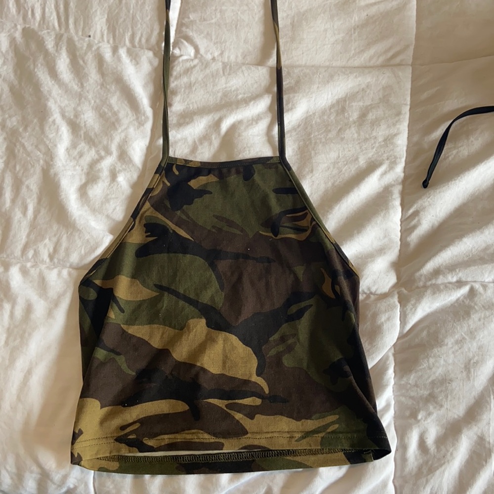 Camo crop top